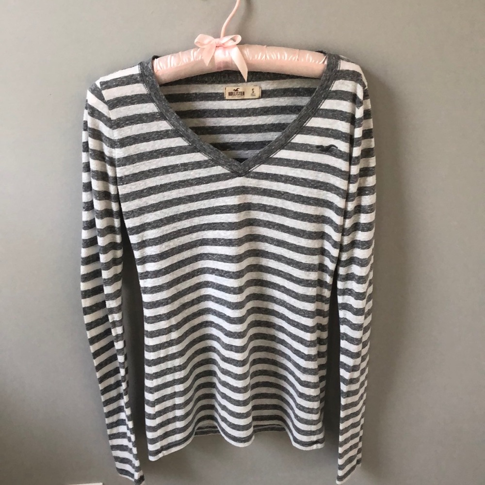 Hollister- gray striped long sleeve